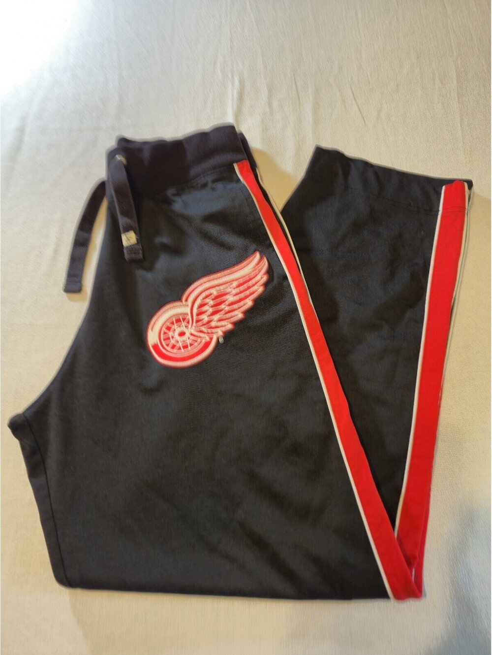 NHL Detroit Red Wings 47 Brand Joggers Sweats Sz M Heavy Embroidery Patch